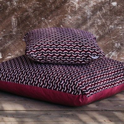 Fermob BANANES Outdoor Cushion (44x44cm) | Envie d’Ailleurs